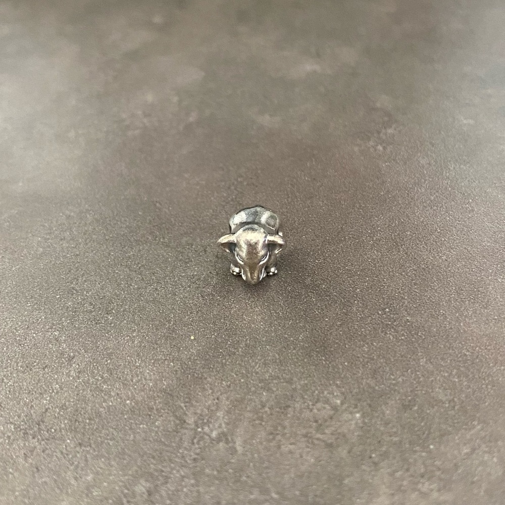 Pandora *RETIRED* Elephant Charm
